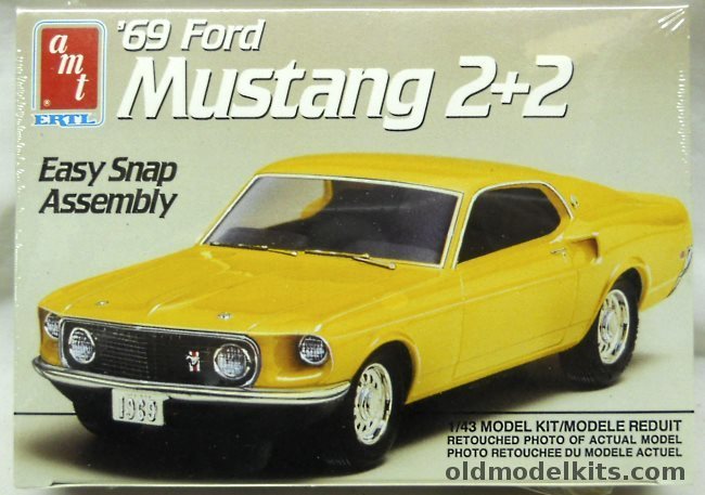 AMT 1/43 1969 Ford Mustang 2+2, 6902 plastic model kit